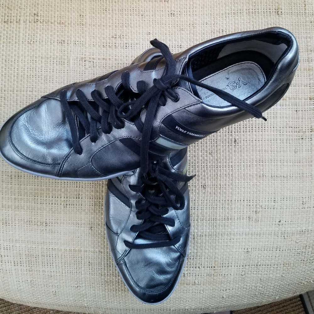 Mens "Y-3 Yohji Yamamoto" Sneakers - Picture 5 of 5